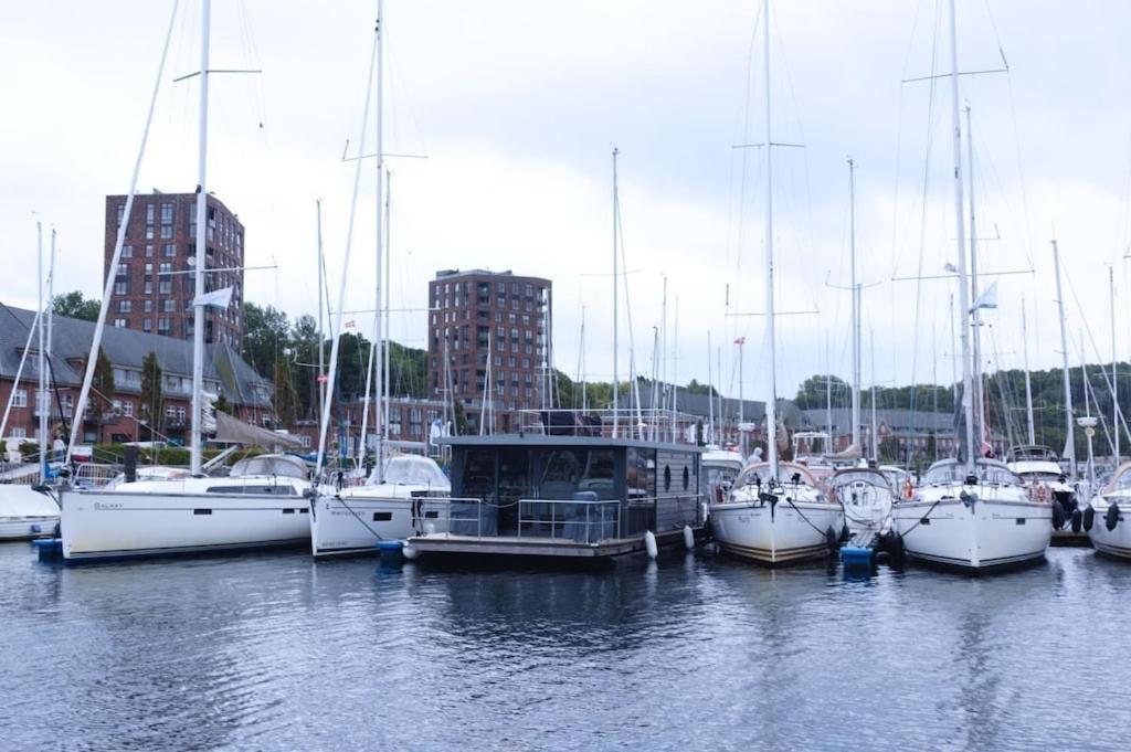 Hausboot Fjord Meeresbrise Mit Dachterrasse In 弗伦斯堡 外观 照片