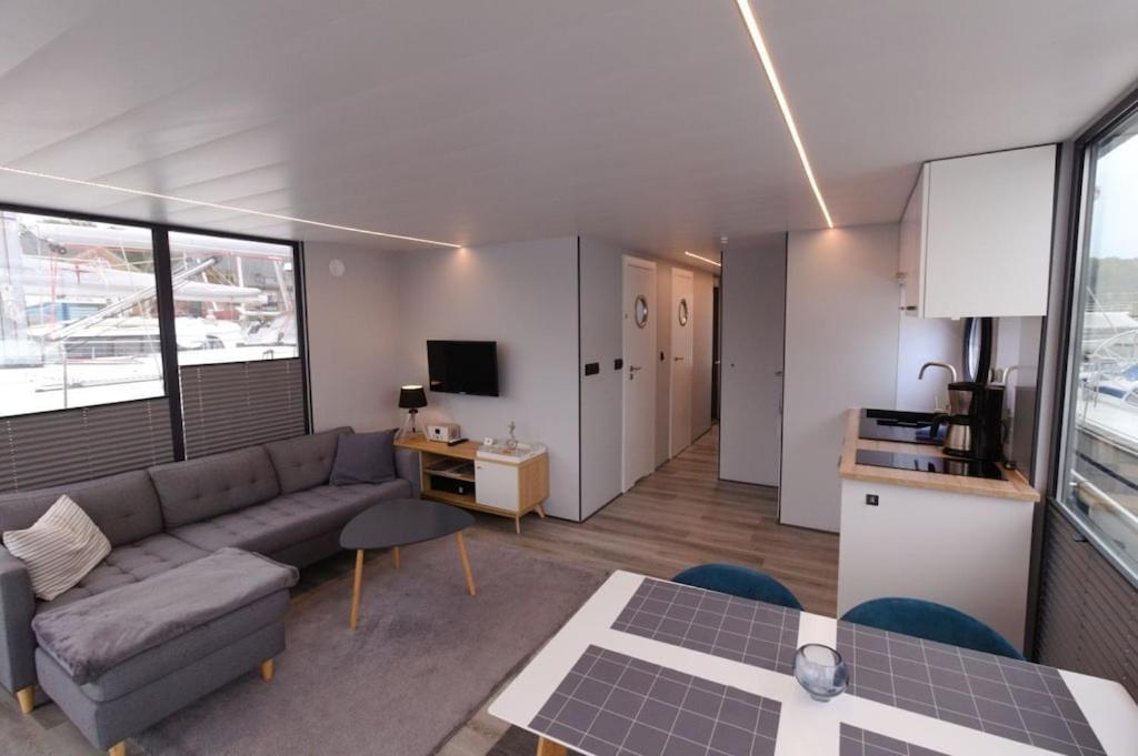 Hausboot Fjord Meeresbrise Mit Dachterrasse In 弗伦斯堡 外观 照片