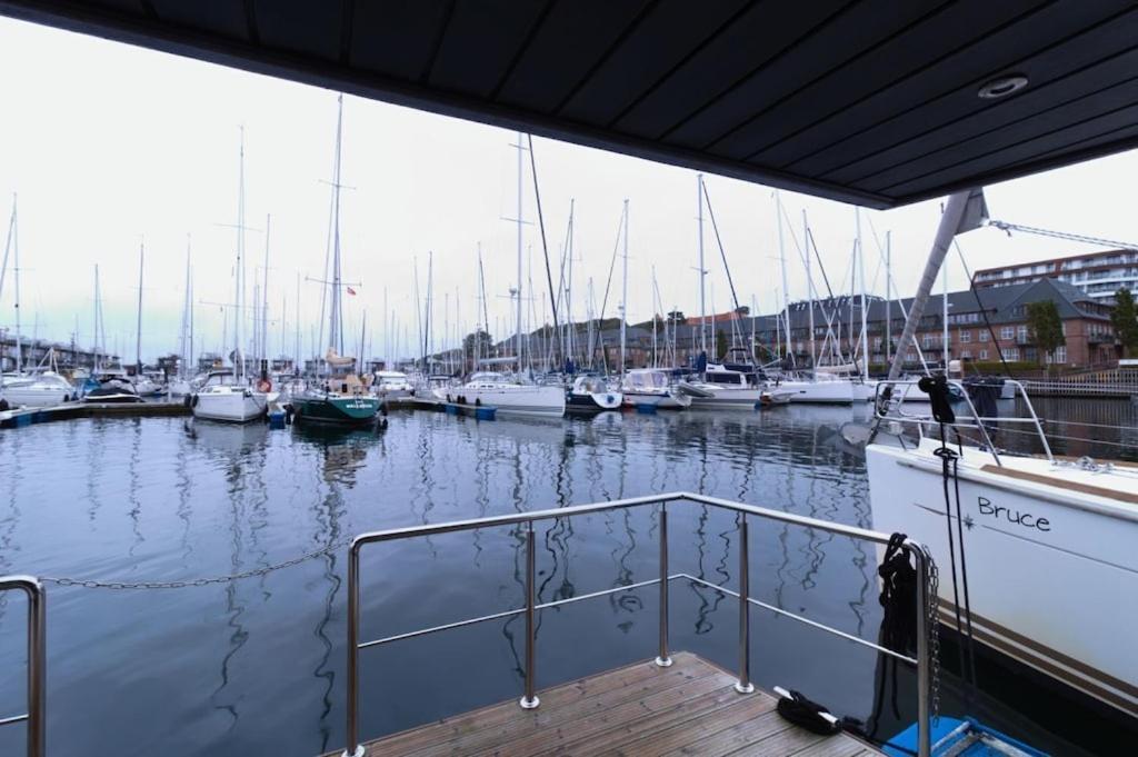 Hausboot Fjord Meeresbrise Mit Dachterrasse In 弗伦斯堡 外观 照片