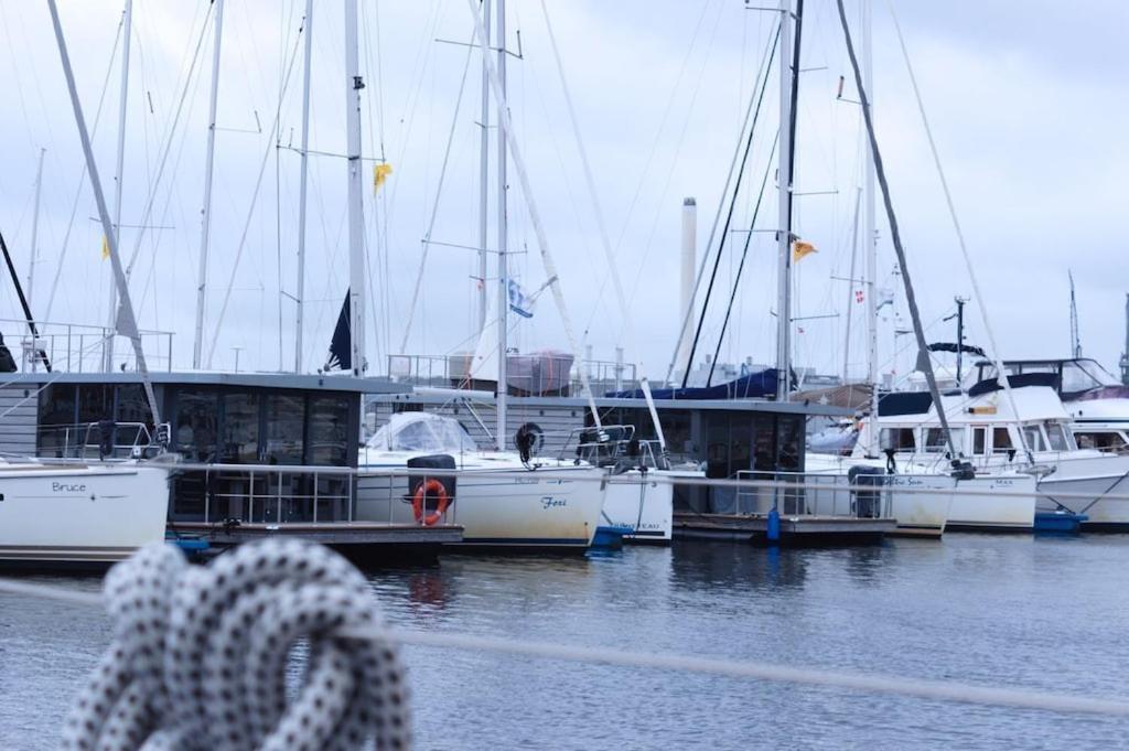 Hausboot Fjord Meeresbrise Mit Dachterrasse In 弗伦斯堡 外观 照片