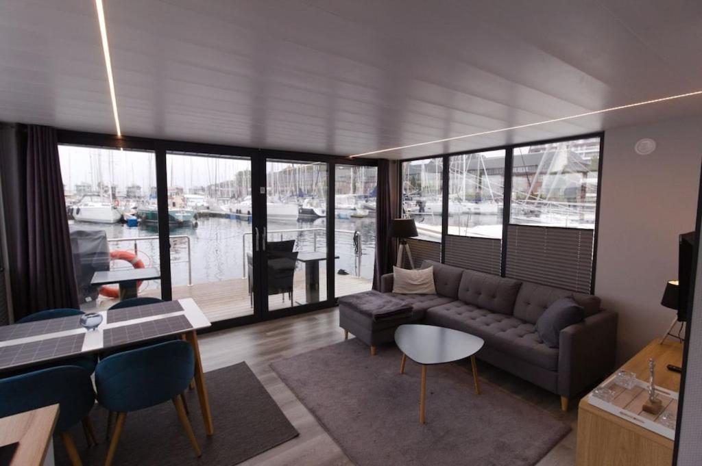 Hausboot Fjord Meeresbrise Mit Dachterrasse In 弗伦斯堡 外观 照片